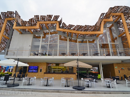 Le pavillon d'expo du monde de la Chine démontre comment les villes et la nature peuvent exister en harmonie