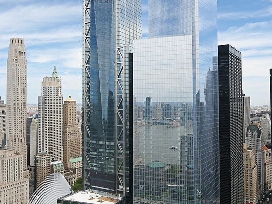 la tour de World Trade Center par le port + les associés de stirk de Rogers s'ouvre à New York