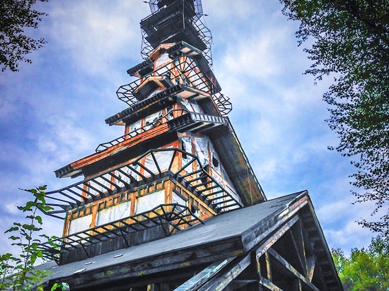 Dr. lunatique Seuss House de l'Alaska est une merveille architecturale