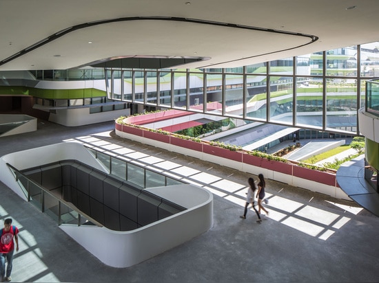 Architectes de DP et UNStudio, université de technologie de Singapour et la conception ? campus scolaire de s, Singapour. Le campus permet l'interaction ouverte entre les étudiants et le personnel ...