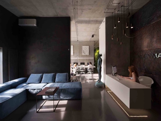 Bureau et salle d'exposition d'atelier architectural Sergey Makhno