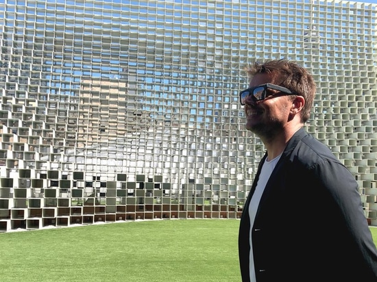 Le groupe d'ingels de Bjarke présente le pavillon serpentin rassemblé à Toronto