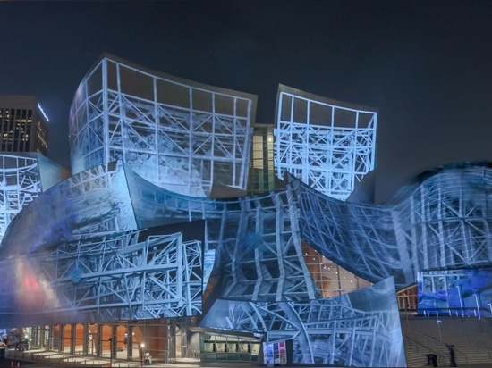 Walt Disney Concert Hall de Frank Gehry illumine avec des visuels idylliques