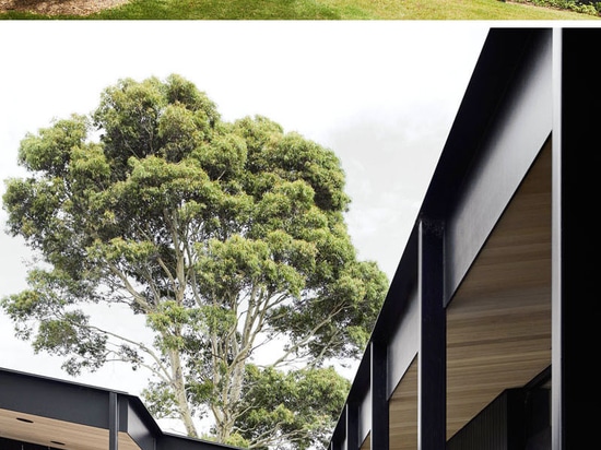 Couvertures de voie de garage en bois noircies cette Chambre moderne de ferme en Australie rurale