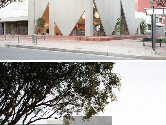 Les coupes-circuit triangulaires permettent à des personnes sur la rue de voir à l'intérieur de ce nouveau restaurant en Colombie