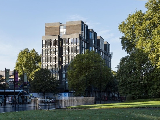 Le Royal College de l'art à Londres annonce que bâtiment de Herzog & de Meuron et campus de Kensington régénèrent