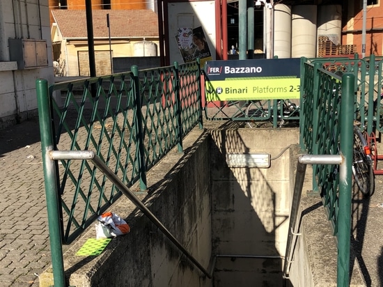 Carreaux tactiles et contrastés pour aveugles et malvoyants