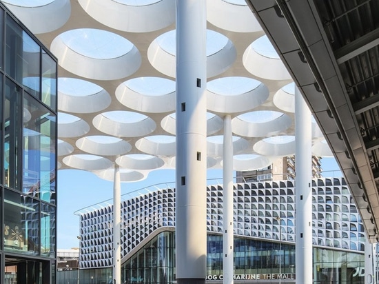 ector hoogstad architecten construit le plus grand parking à vélos du monde à utrecht