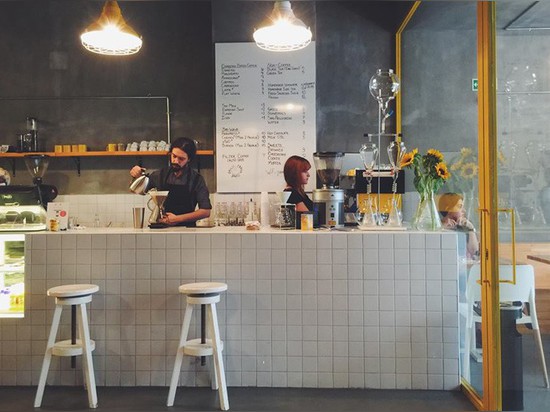 Là ? SA. Rupture du mauvais café-restaurant inspiré à Istanbul