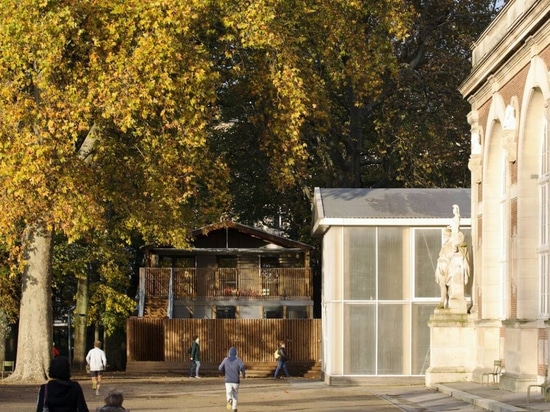 Pépinière en bois Paris par Djuric Tardio architectes
