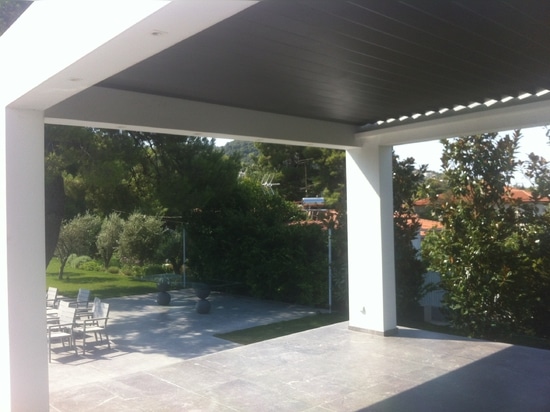 Une pergola étonnante pour ombrager votre patio