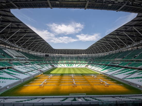 Le stade "Diamant dans le désert" s'achève en vue de la Coupe du monde de 2022 au Qatar