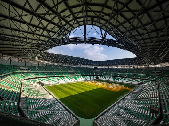 Le stade "Diamant dans le désert" s'achève en vue de la Coupe du monde de 2022 au Qatar