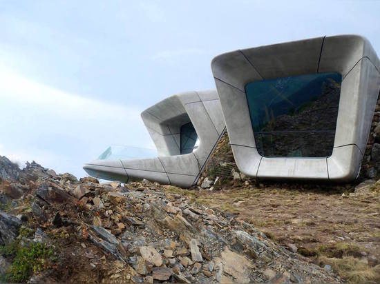 Zaha Hadid ? le musée de montagne de s Messner perce un tunnel par une crête alpestre