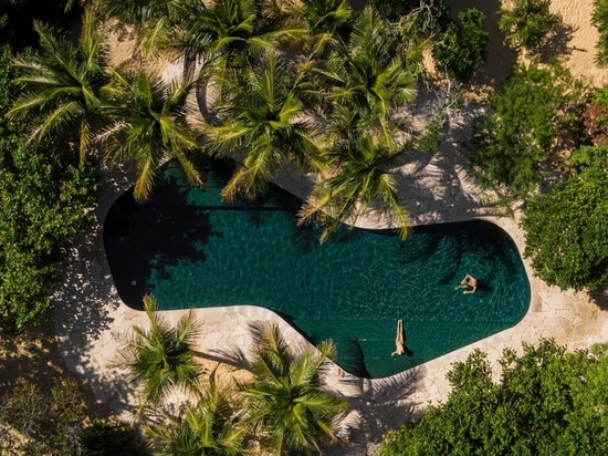 Le Studio MK27 cache une "maison de sable" sur la côte tropicale du nord-est du Brésil