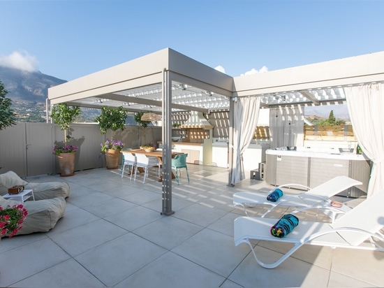 Terrasse de rêve sur le toit avec pergola bioclimatique Cospilouvre