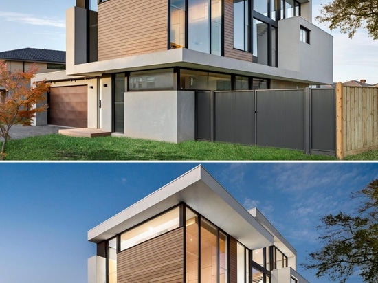 Le salon a été placé au dernier étage de cette maison pour qu'ils puissent profiter de la vue sur l'eau