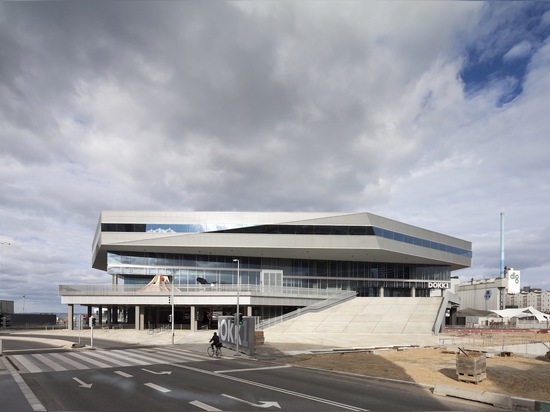 La bibliothèque polygonale de rendement optimum est mais une de beaucoup de bibliothèques accomplies par la société danoise d'architecture. Lisez plus : La Scandinavie ? la plus grande bibliothèque...