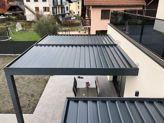 Pergolas bioclimatiques CospiBio dans une résidence à Albertville-France