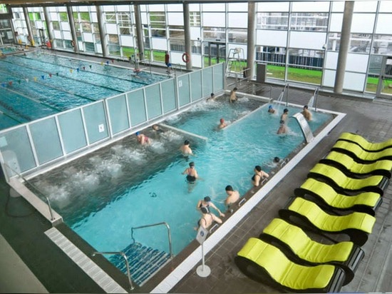 Complexe de sport et piscine