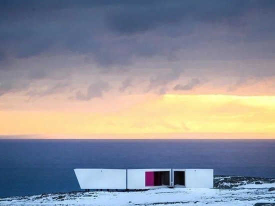 Un mirador en bois conçu par Biotope ouvre ses portes dans le paysage arctique de la Norvège