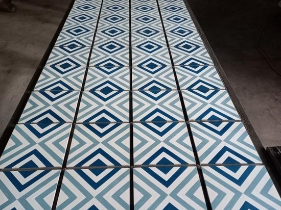 Carreaux à motifs disponibles en motifs géométriques