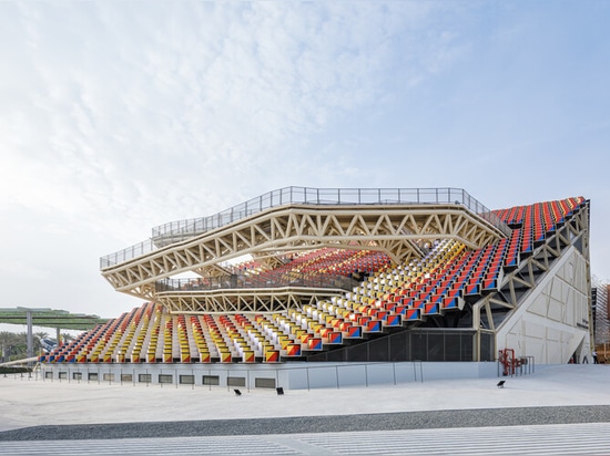 Moon Hoon présente un pavillon coréen aux couleurs changeantes à l'expo 2020 de Dubaï