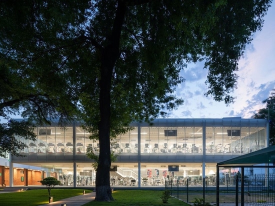 Centre sportif Heineken / OTRA Arquitectura + Communal