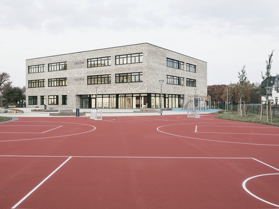 Centre scolaire inclusif / Sehw Architektur