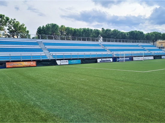 TRIBUNE PRÉFABRIQUÉE AU STADE FRANCAVILLA FONTANA