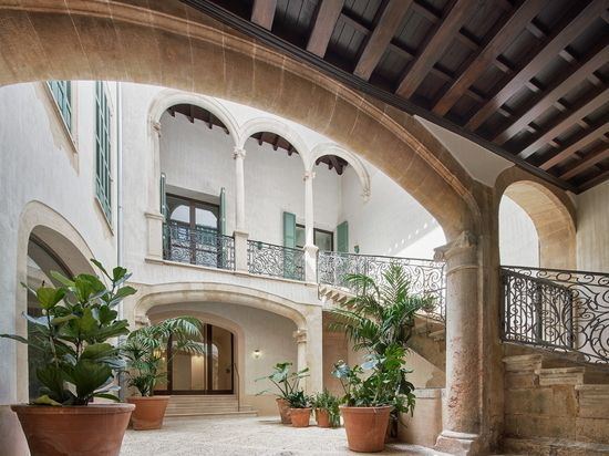 Can Santacilia / OHLAB