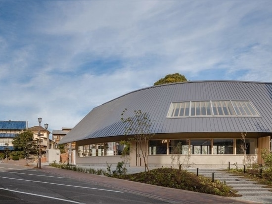 Keiji Ashizawa s'inspire de la "blancheur du tofu" pour le restaurant tactile Saga Hirakawaya