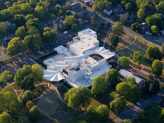 Studio Gang célèbre l'ouverture de son musée des beaux-arts dans l'Arkansas