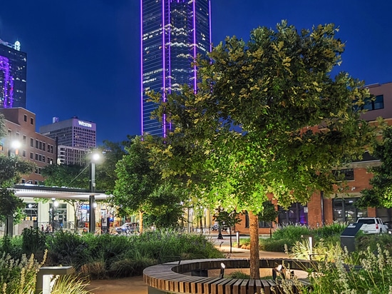 R&R Circular Bench - Dallas, Texas