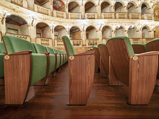 THEATRES - Bologna, Italie
