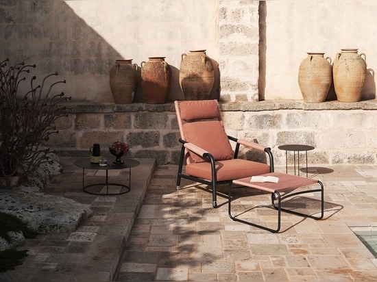 ASTRA, la nouvelle collection de fauteuils de relaxation, design Rodolfo Dordoni