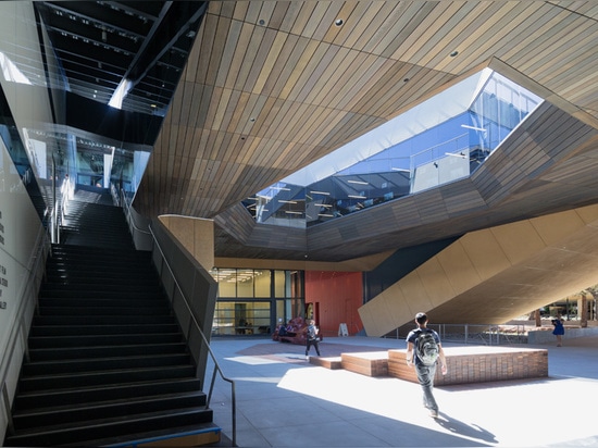 la cour et l'oculus intérieurs