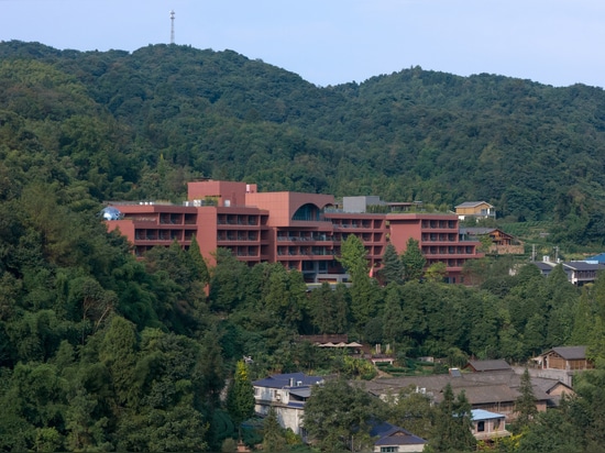 Danling Lao'e Mountain Resort / epos architecture