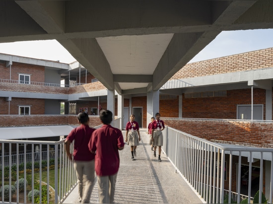 Genesis International School Turkayamjal / Studio Géométrie Sacrée