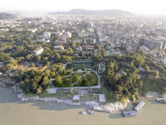 Régénération urbaine des rives du Brahmapoutre / atArchitecture