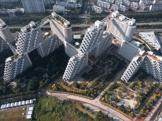 Habitat Qinhuangdao Phase II / Safdie Architects