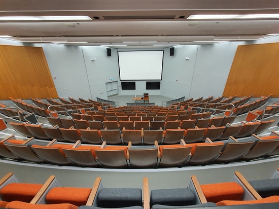 ENSEIGNEMENT ET FORMATION - Burnaby, Canada