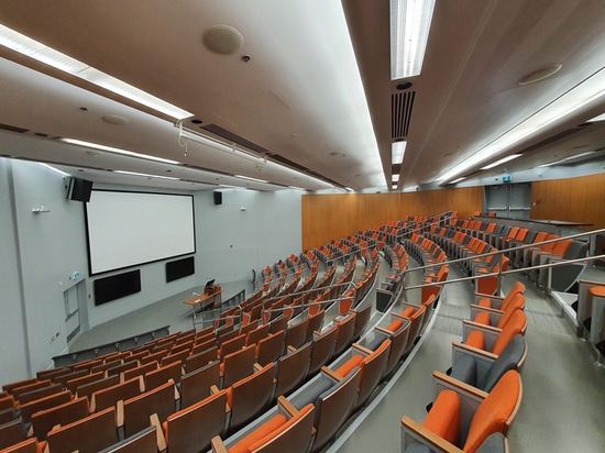 ENSEIGNEMENT ET FORMATION - Burnaby, Canada