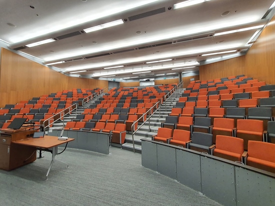 ENSEIGNEMENT ET FORMATION - Burnaby, Canada