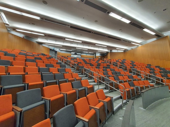 ENSEIGNEMENT ET FORMATION - Burnaby, Canada