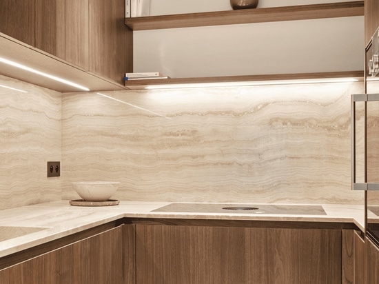 Design exclusif en travertin
