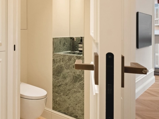 Design exclusif en travertin