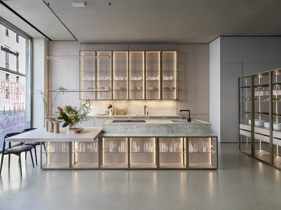 Les nouvelles cuisines d'Euromobil : Matière, lumière et transparences