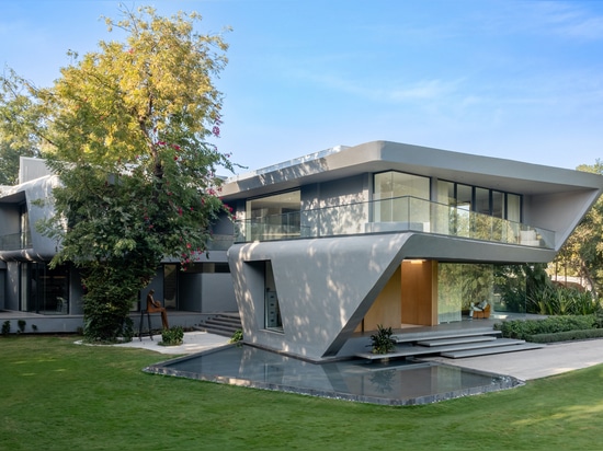 Maison NINE X NINE / Sanjay Puri Architects