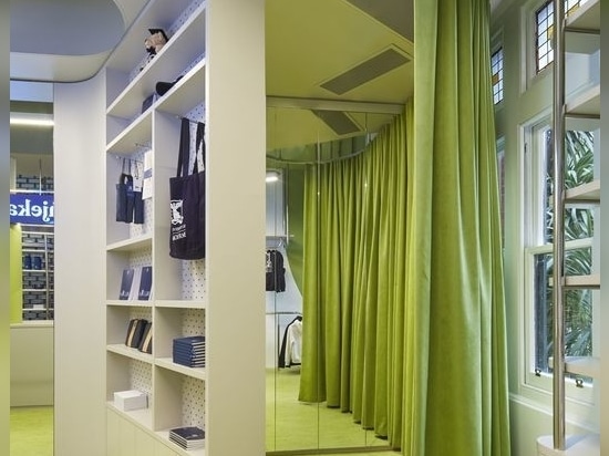 Magasin de marchandises de l'UoM par Sibling Architecture